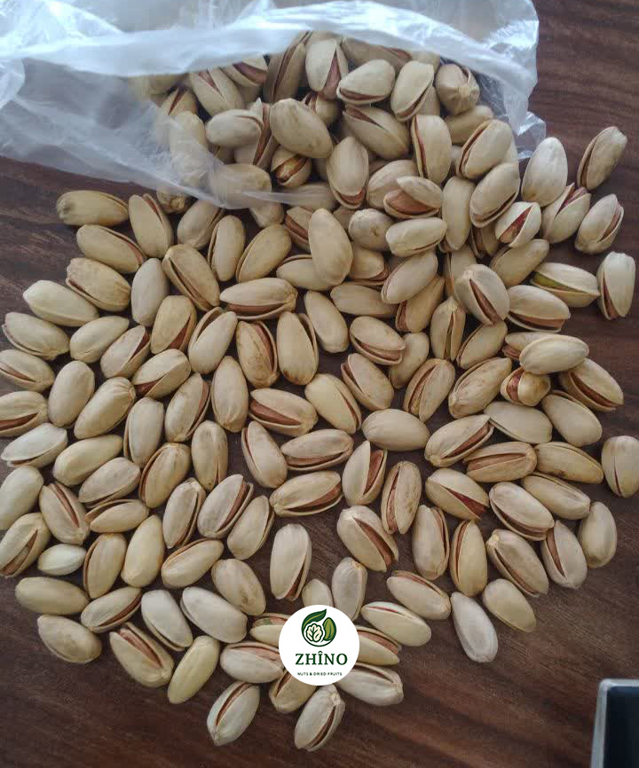 Jumbo Pistachios Akbari Close Up